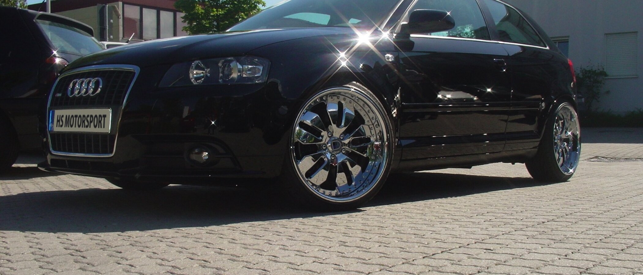 A3 8P