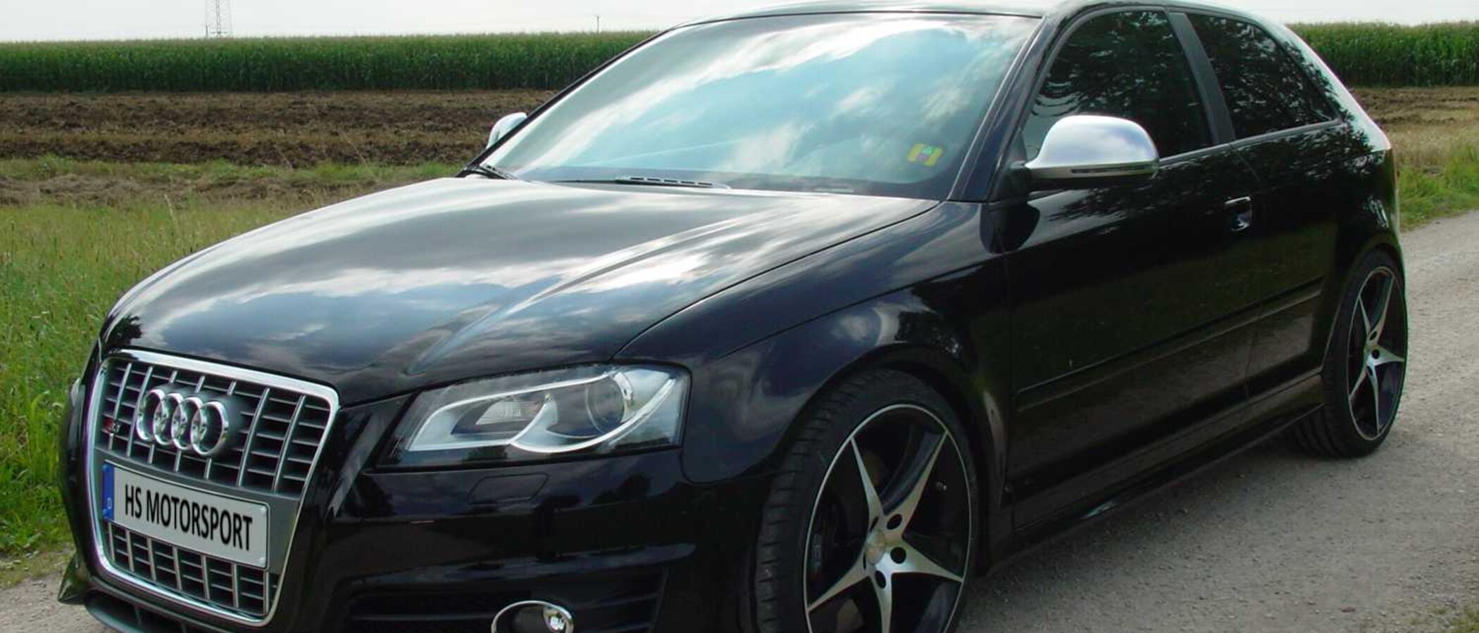 S3 8P Black