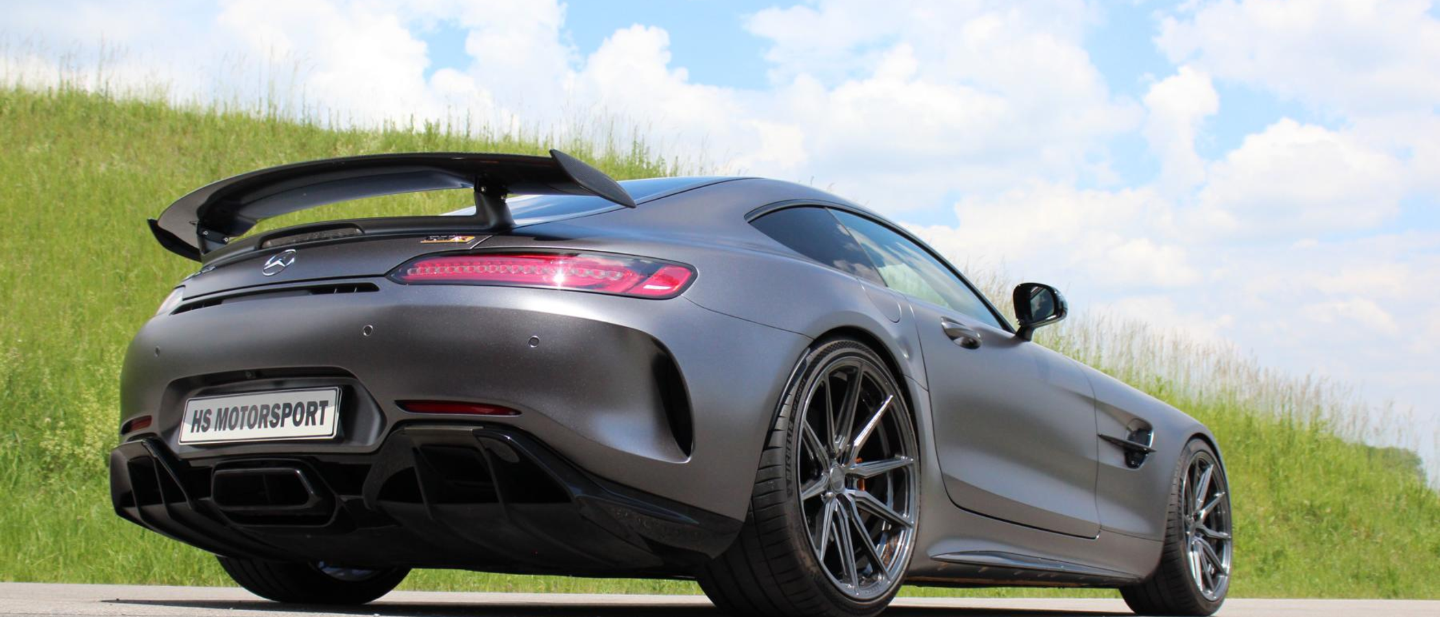 Mercedes GT-R AMG